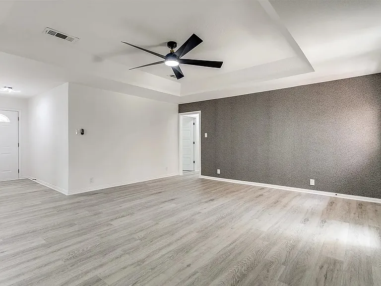 1580 College Pkwy — Photo 6
