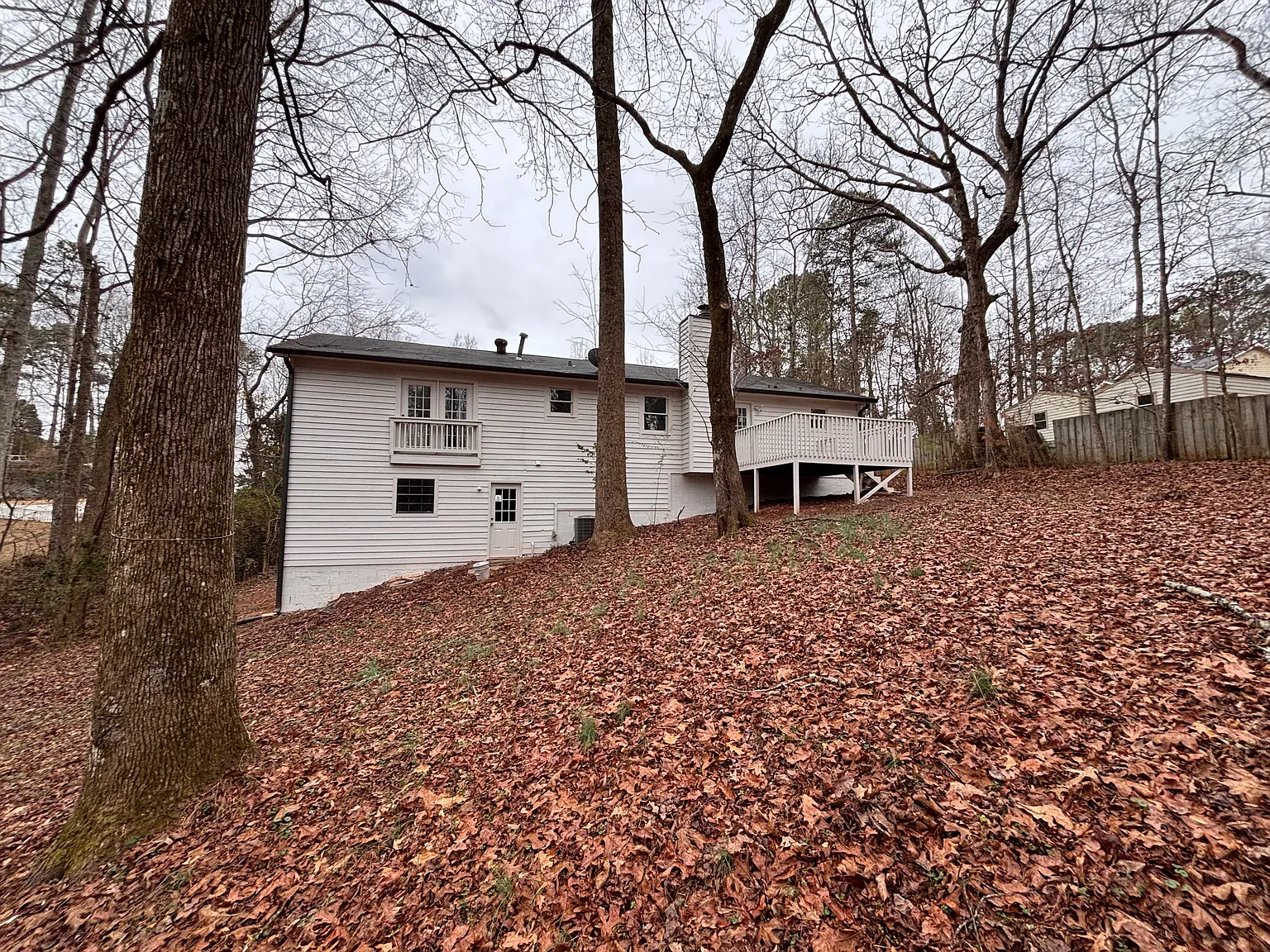 3 bed, 1290 sqft, $1,950 — Photo 3