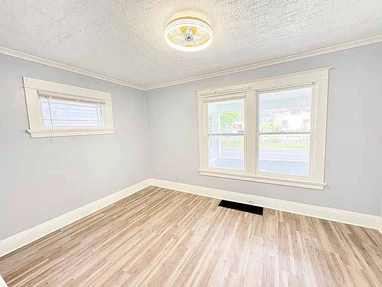2324 Upton Ave — Photo 14