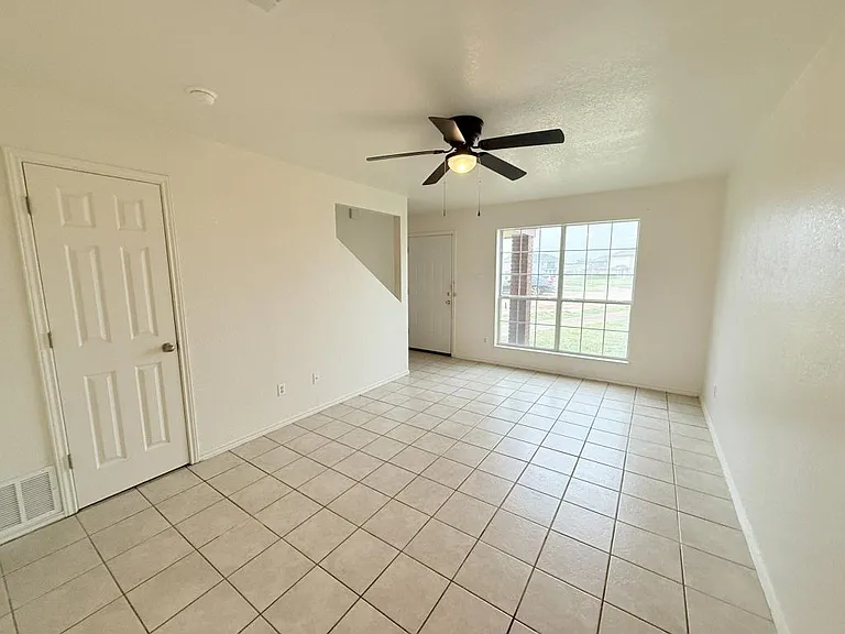 1210 Industrial Blvd #C — Photo 5