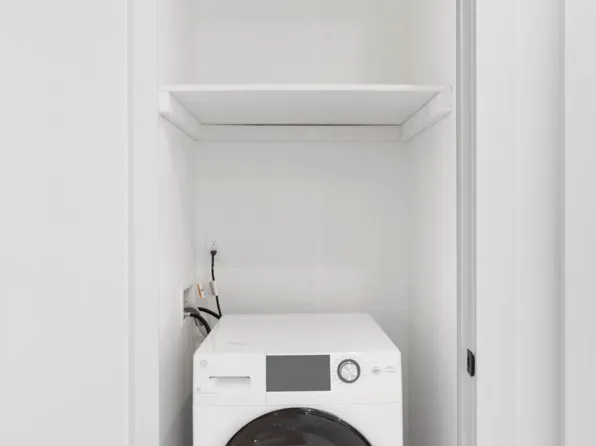 255 Clarkson Avenue image 9 of 11