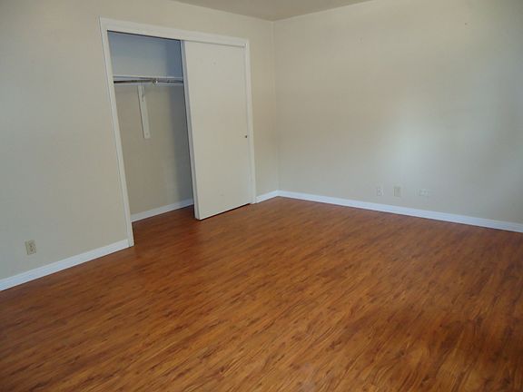 4th image of 1436 S 300 E APT 4