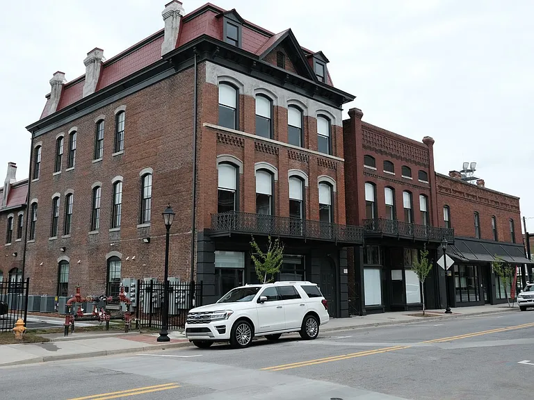 Union Lofts Apartments — Photo 60