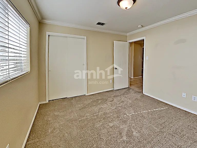 24727 Maple Crst — Photo 13