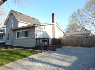 651 E Walnut St, Nappanee, IN 46550