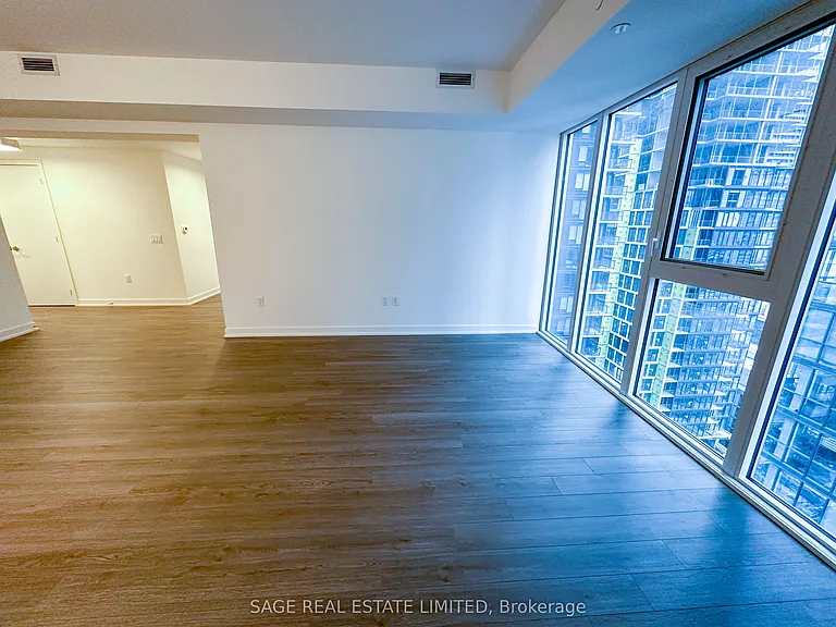 357 King St W #2009 — Photo 5