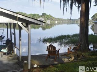 723 Seminole Ridge Rd, Melrose, FL 32666