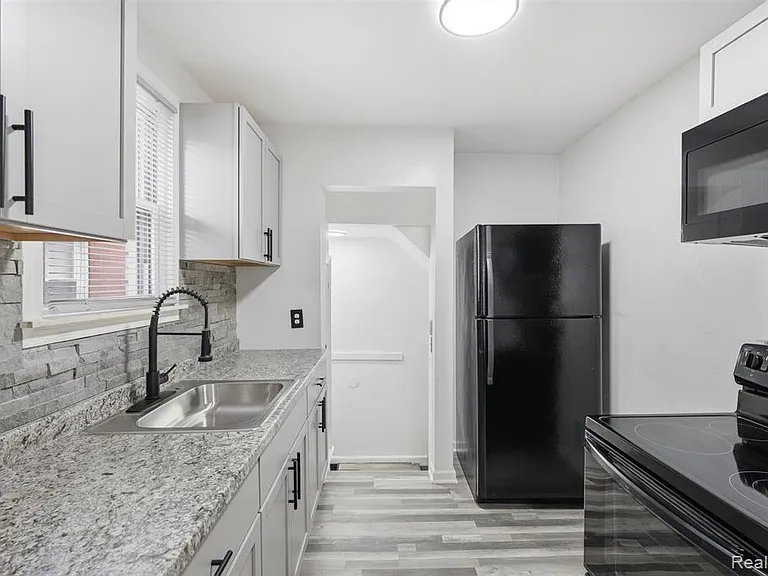 9586 Beaverland — Photo 11