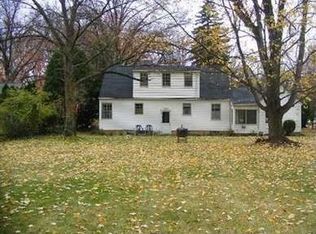 4703 W 210th St, Fairview Park, OH