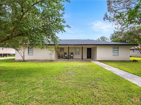 1025 Terra Alta Dr, Belton, TX 76513