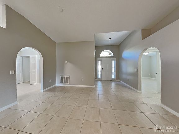 2nd image of 2925 Elbib Dr