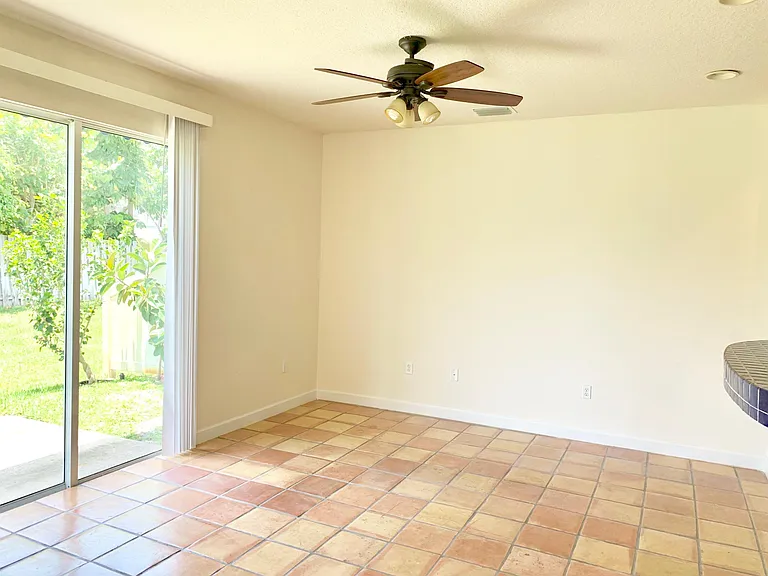 8544 Elbow Key Ct — Photo 10