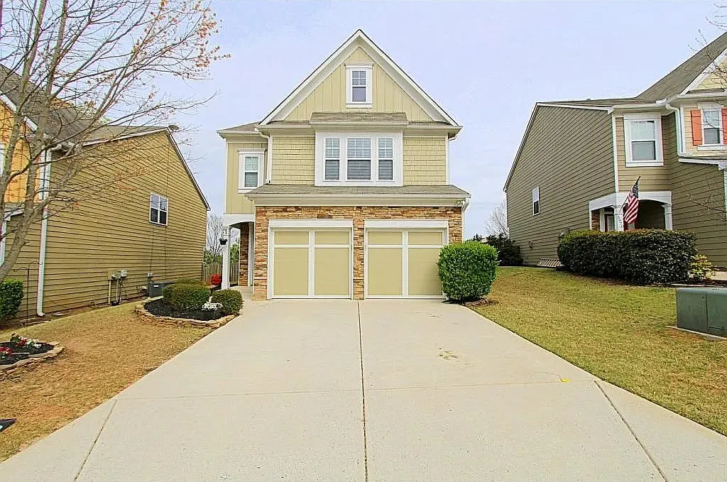 3 bed, 2.5 bath, 1932 sqft, $2,450 — Photo 1