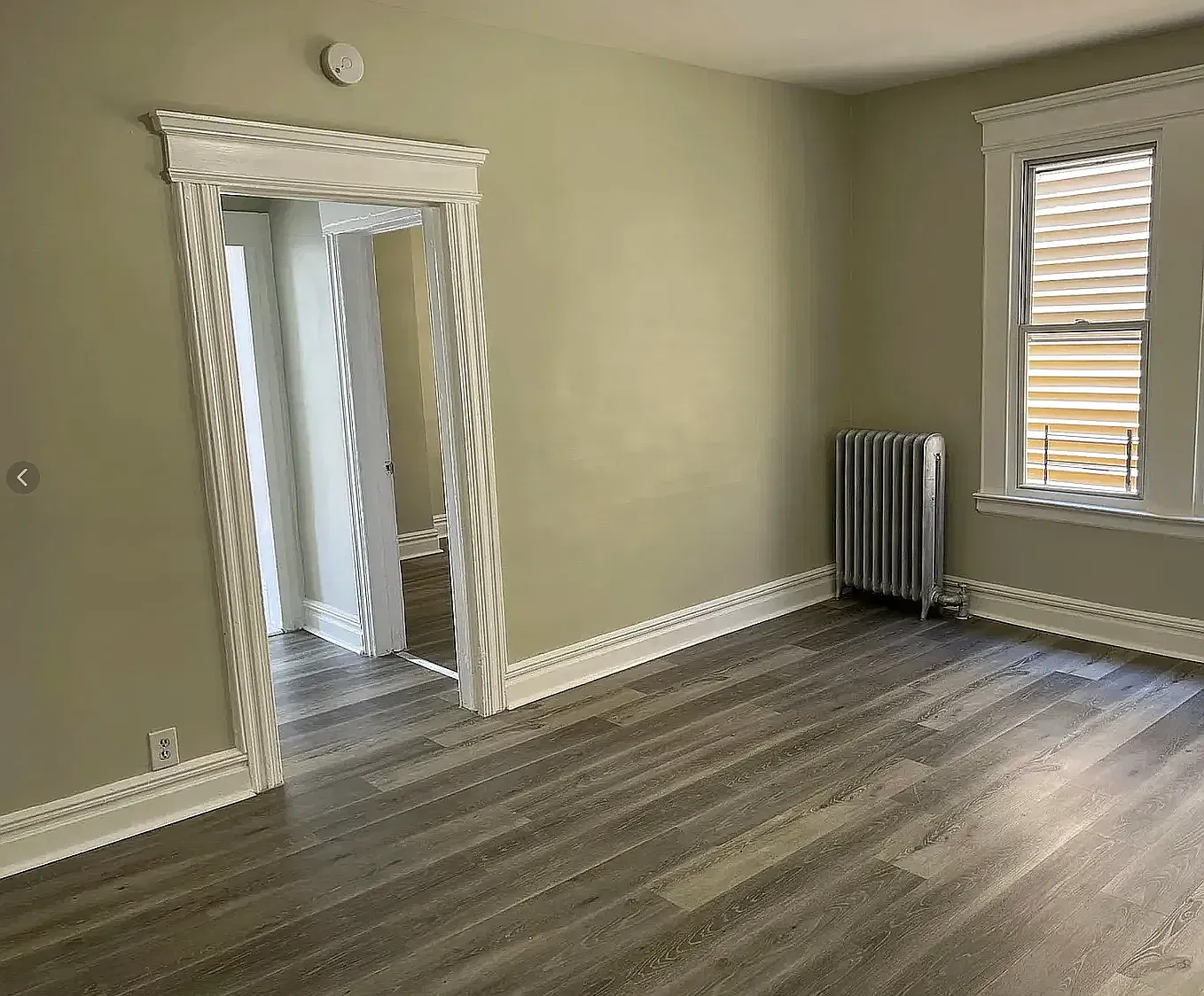 3 bed, $2,400 — Photo 2