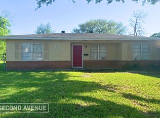 1515 Hawthorne St, Baytown, TX 77520