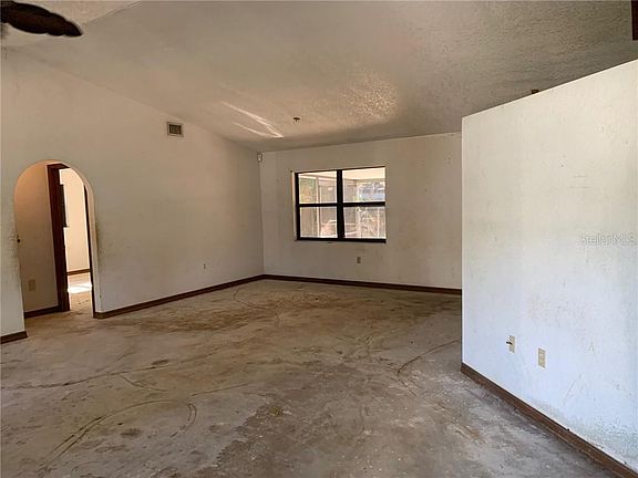 2nd image of 104 Homewood Dr