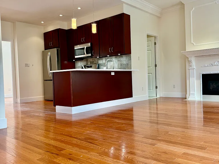 62 Huron St #2 — Photo 10
