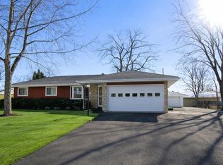 1905 Roosevelt Ave, Oshkosh, WI 54901