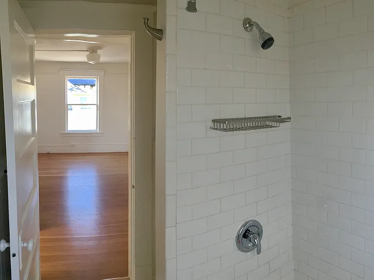 140 E Blithedale Ave #140 — Photo 7