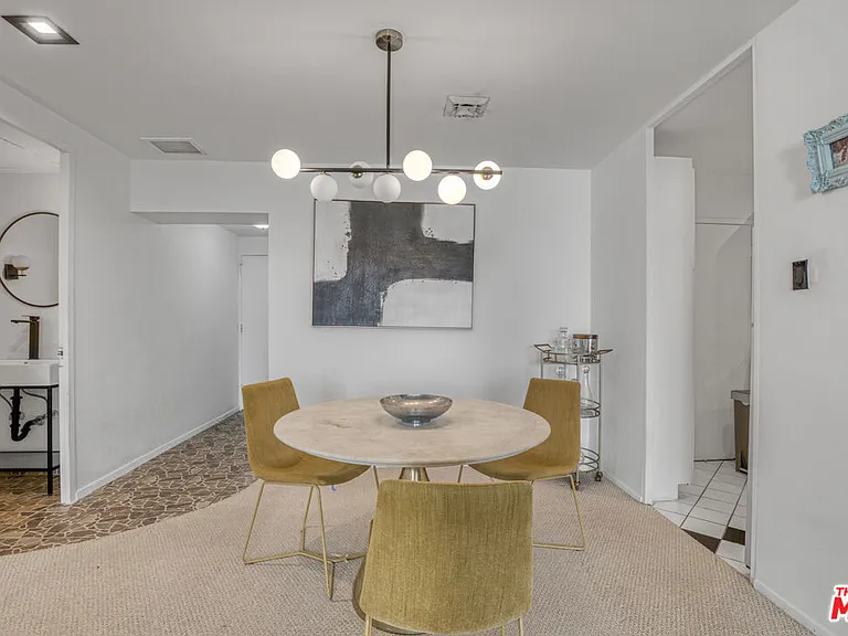 10433 Wilshire Blvd #808 — Photo 5
