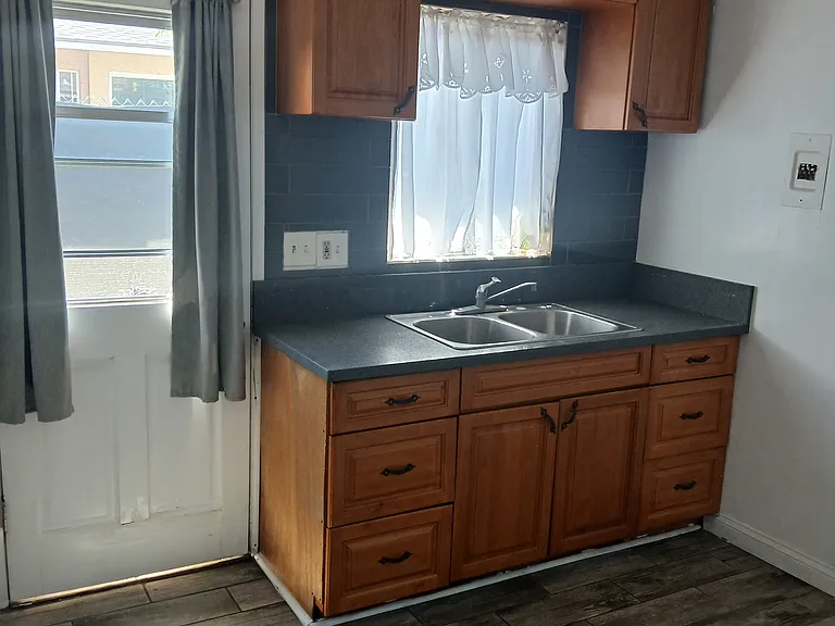 8141 6th St #B — Photo 15