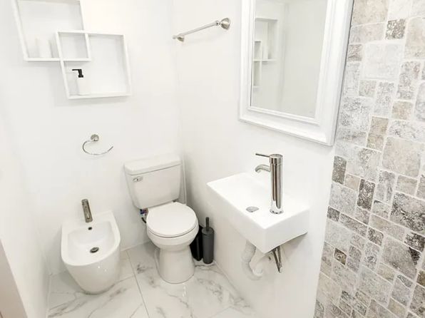 (undisclosed Address)