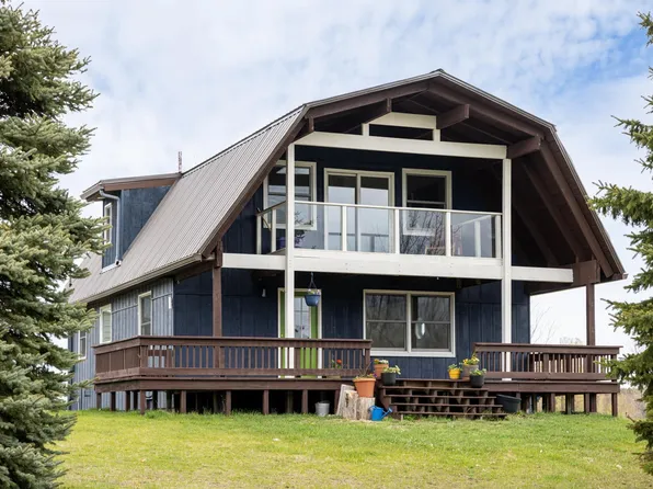 7825 S Lake Leelanau Dr, Traverse City, MI 49684