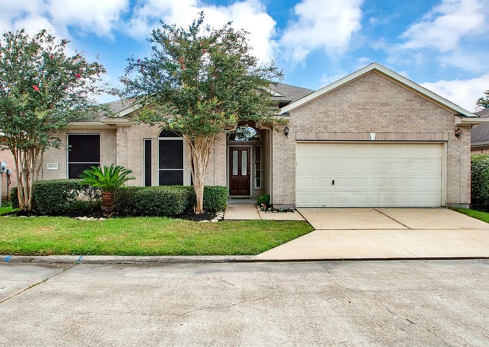 1st image of 10334 Emerald Trail Dr