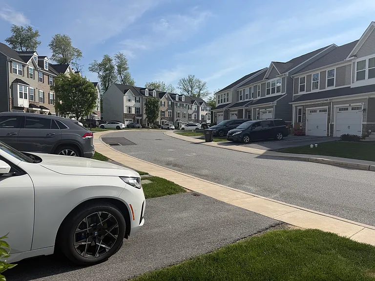 102 Mulberry Dr — Photo 3