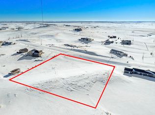 Mortenson St, Williston, ND 58801