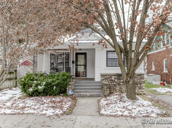 306 Valley Ave NW, Grand Rapids, MI 49504