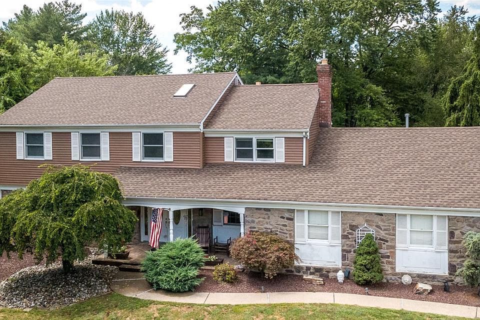 1st image of 103 Tanglebrook Dr