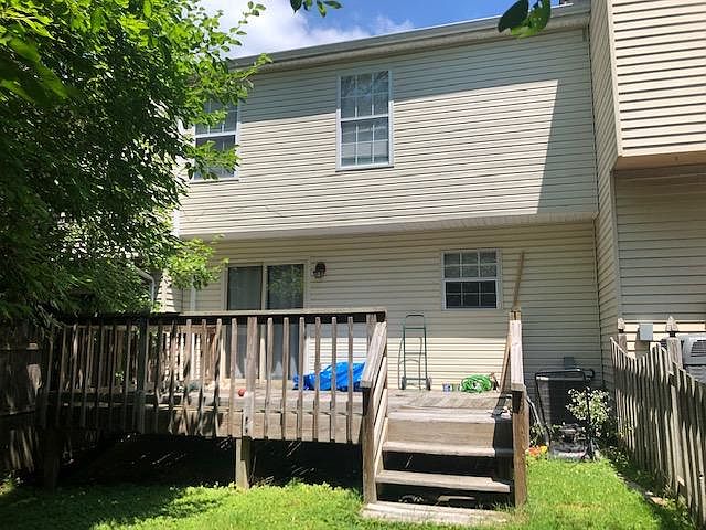 2nd image of 21 Silver Hill Ct