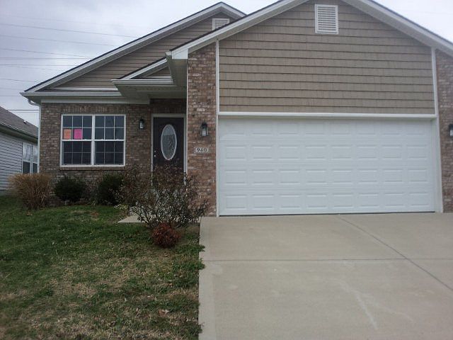 1st image of 940 Applecross Dr