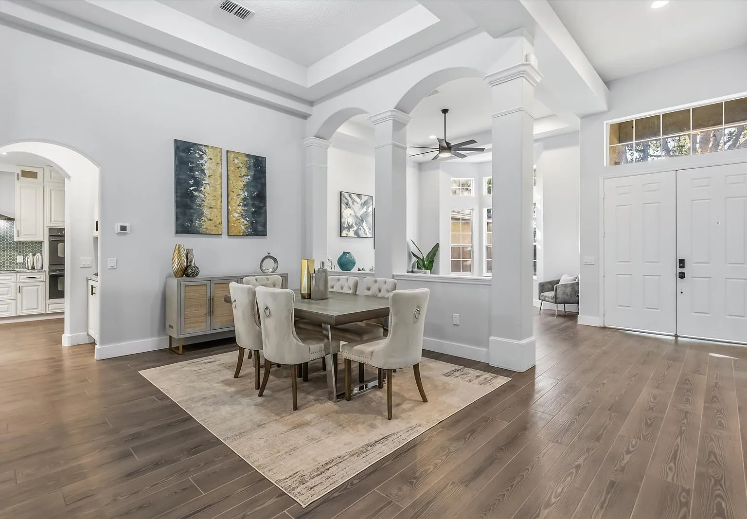 4 bed, 3822 sqft, $4,250 — Photo 3