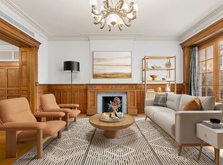 39 W 70th St, New York, NY 10023
