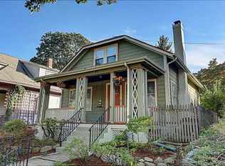 221 8th St, Providence, RI 02906