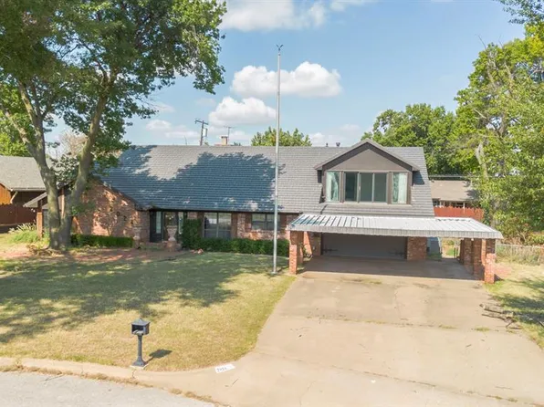 2824 Nichols Rd, Chickasha, OK 73018