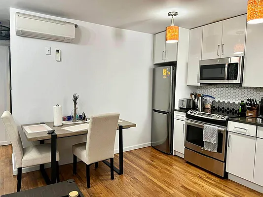 Rented by Zjama Realty Corp | media 15