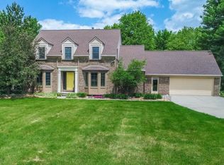 10450 Corcoran Rd, Haslett, MI 48840