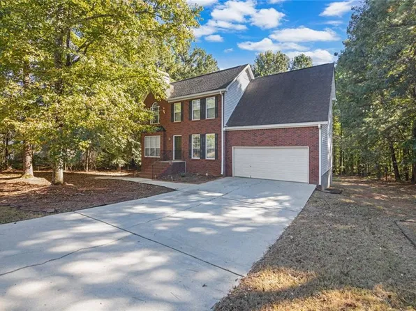 1004 Crown River Pkwy, McDonough, GA 30252