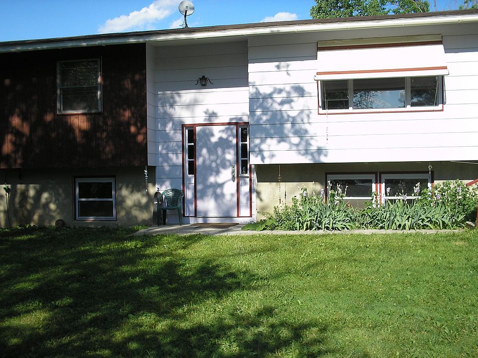 Raised Ranch Front