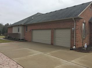 57632 Windham Dr, Washington, MI 48094