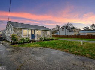 7807 Linthicum Rd, Pasadena, MD 21122