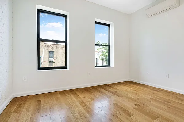 Rented by Signature Properties of Dover LLC | media 10