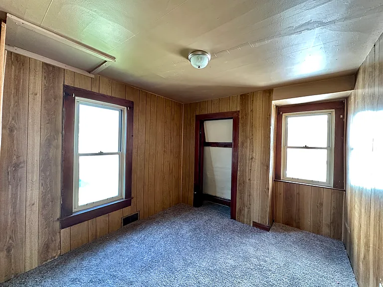 413 Bartram Ave — Photo 15