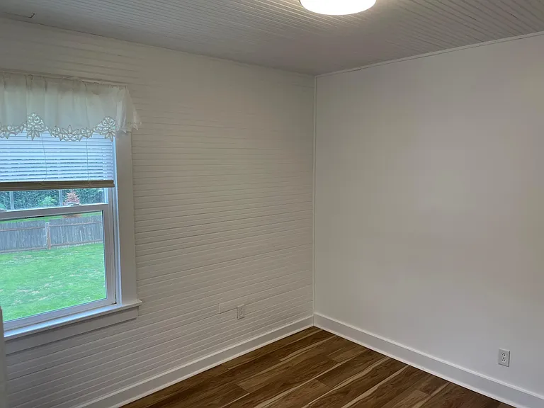 1715 W Railroad Ave #2 — Photo 14