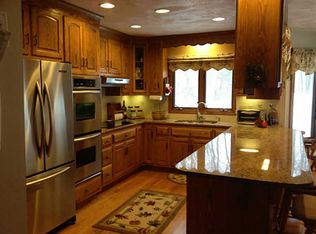 280 Tower Hill Rd, Cumberland, RI 02864