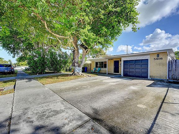 3rd image of 5408 NE 1st Terrace