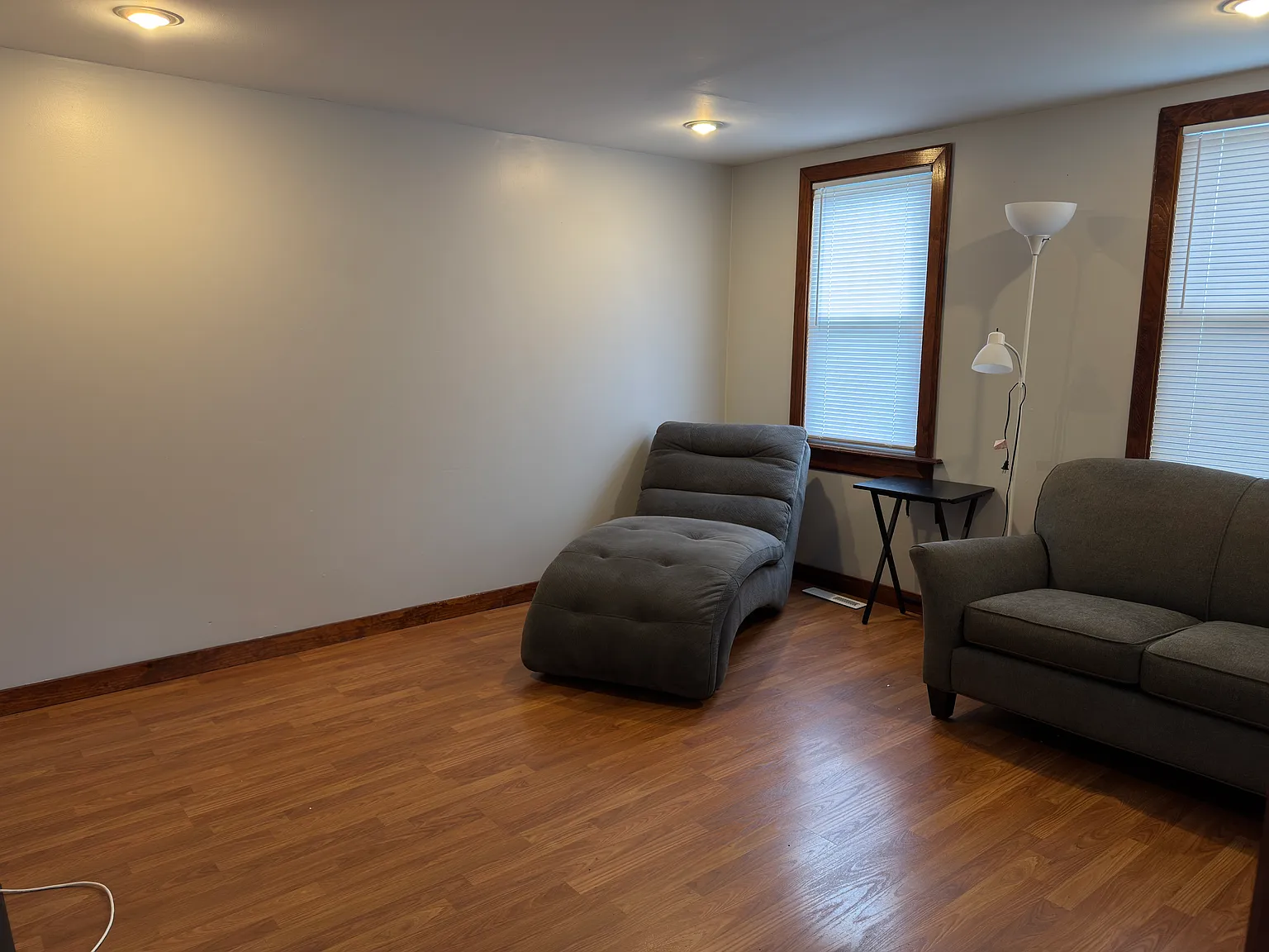 2 bed, 1100 sqft, $1,850 — Photo 2